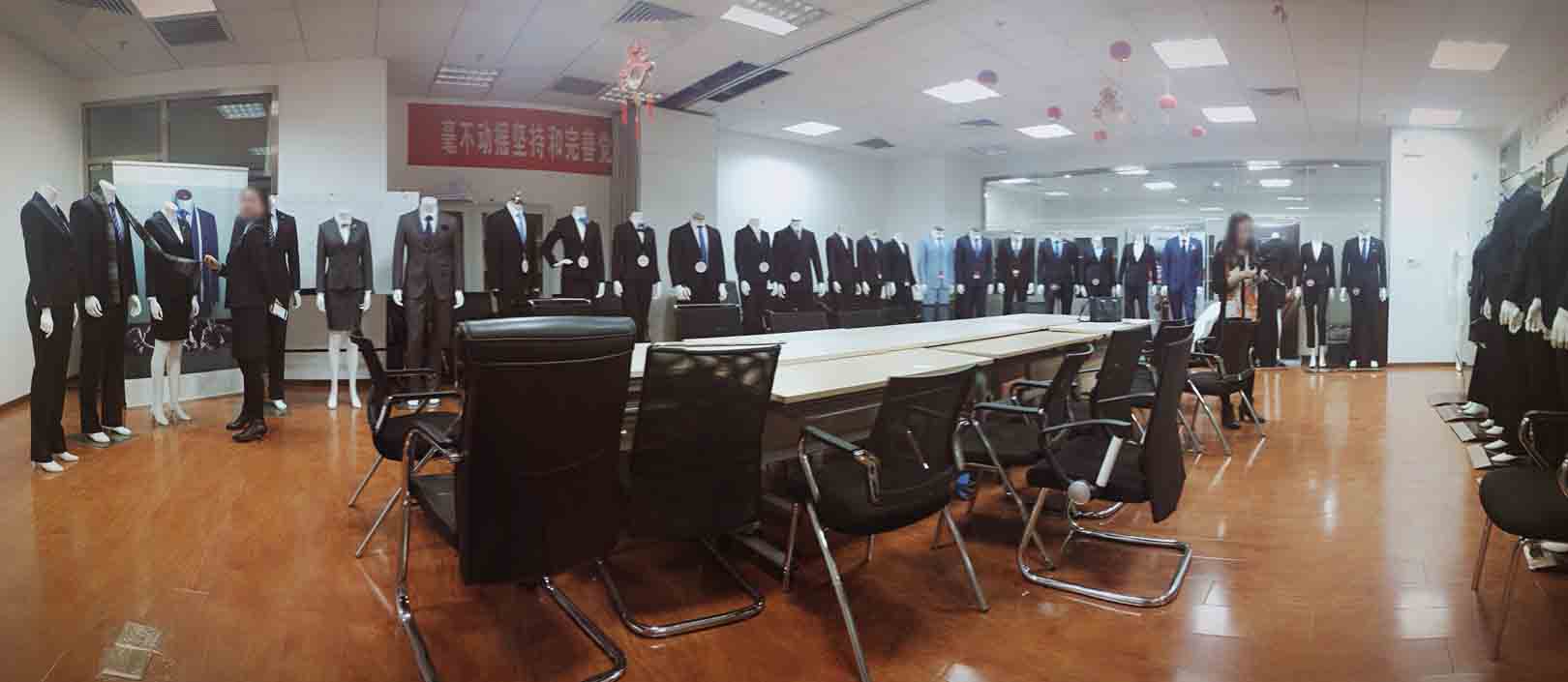 中國(guó)人民銀行工作服定制招投標(biāo)現(xiàn)場(chǎng)