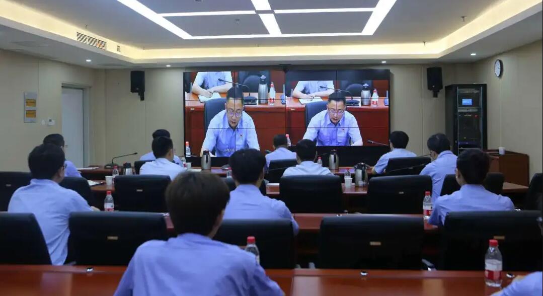 中國航空工業(yè)集團(tuán)工作服定制款式圖片