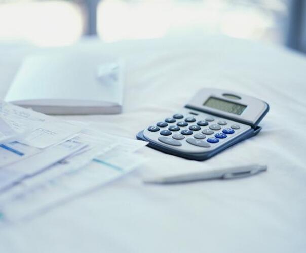 服裝費(fèi)用屬于什么費(fèi)用類型?